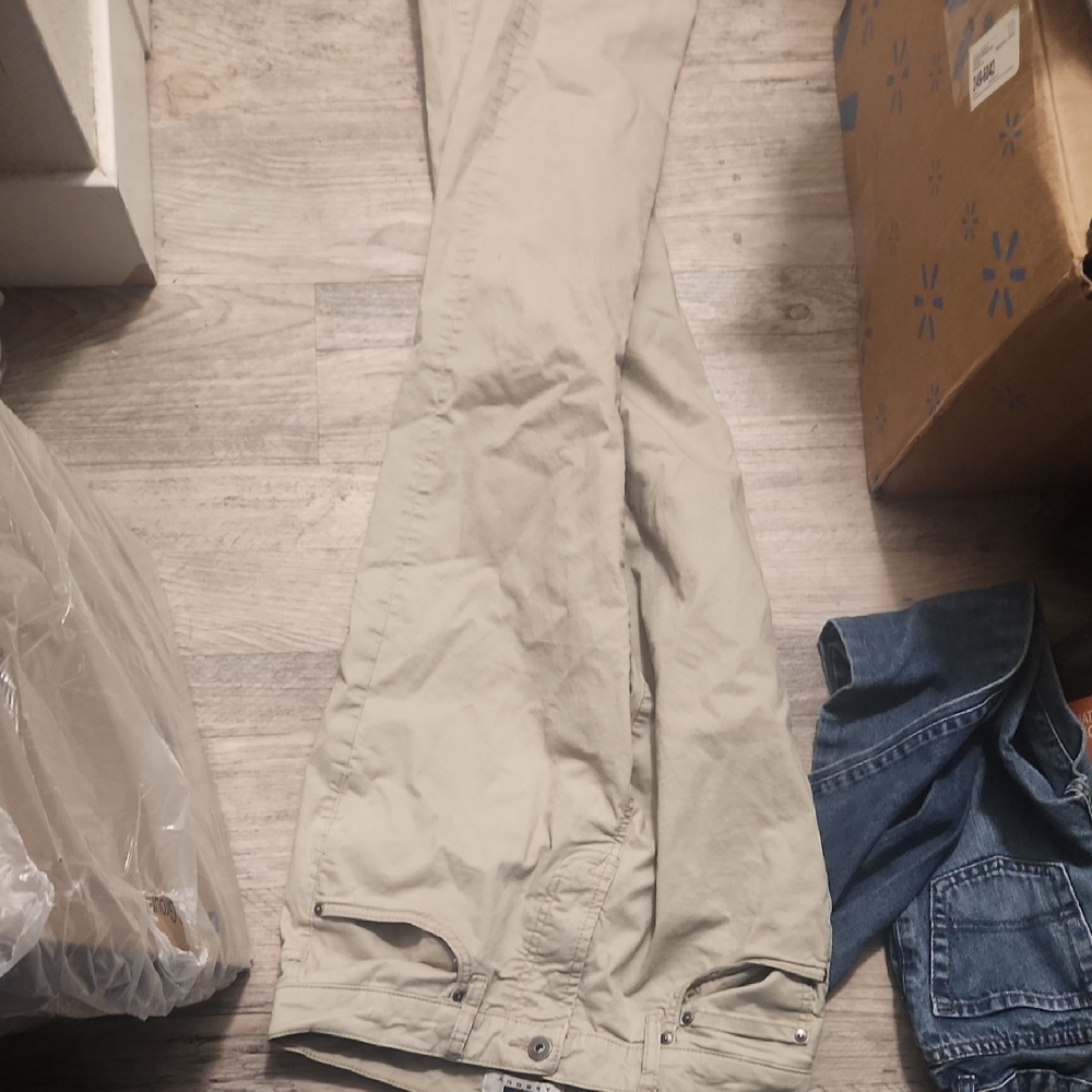 Joseph Abboud Tan Cargo Pants